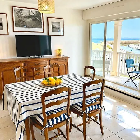 Appartement Bright With Balcony