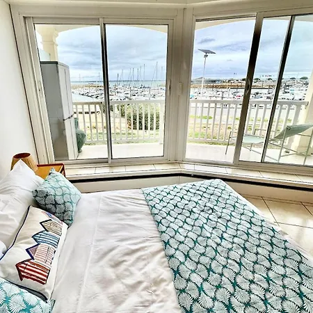 Bright With Balcony Appartement *